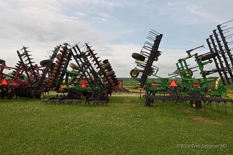 20080718_093932 D3.jpg - Farm equipment, John Deere Dealer, north of Dubuque (Route 3).   One of the major John Deere Factories is nearby and stretches for a mile